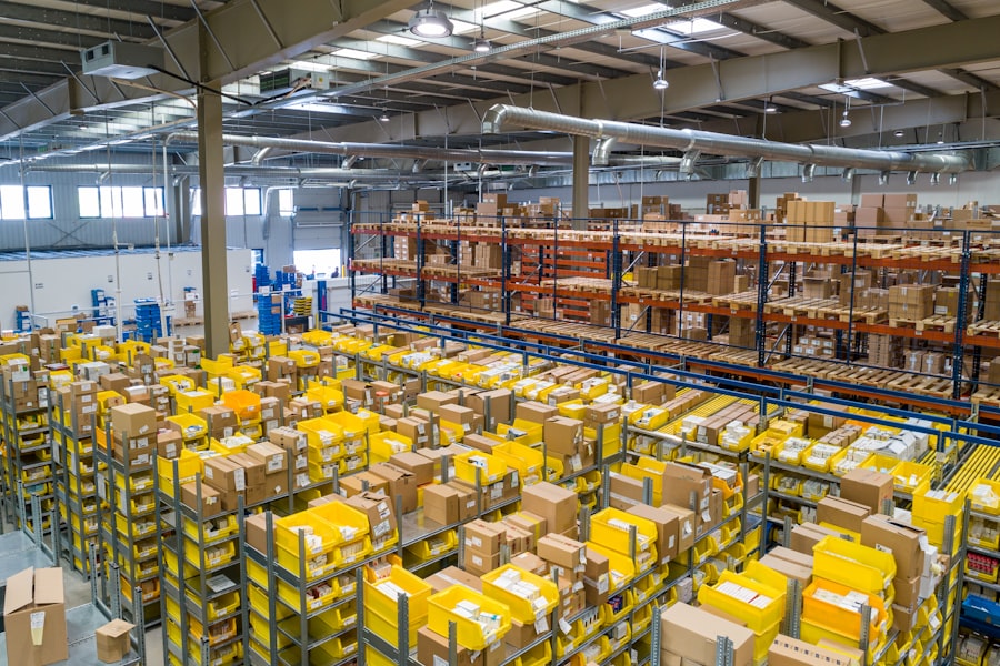 Warehouse inventory picking and packing